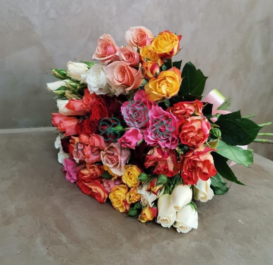 Букет цветов из: Розы в Гжель