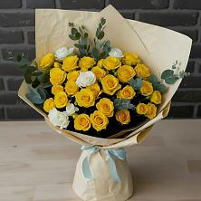 Букет цветов из:  Розы в Гжель