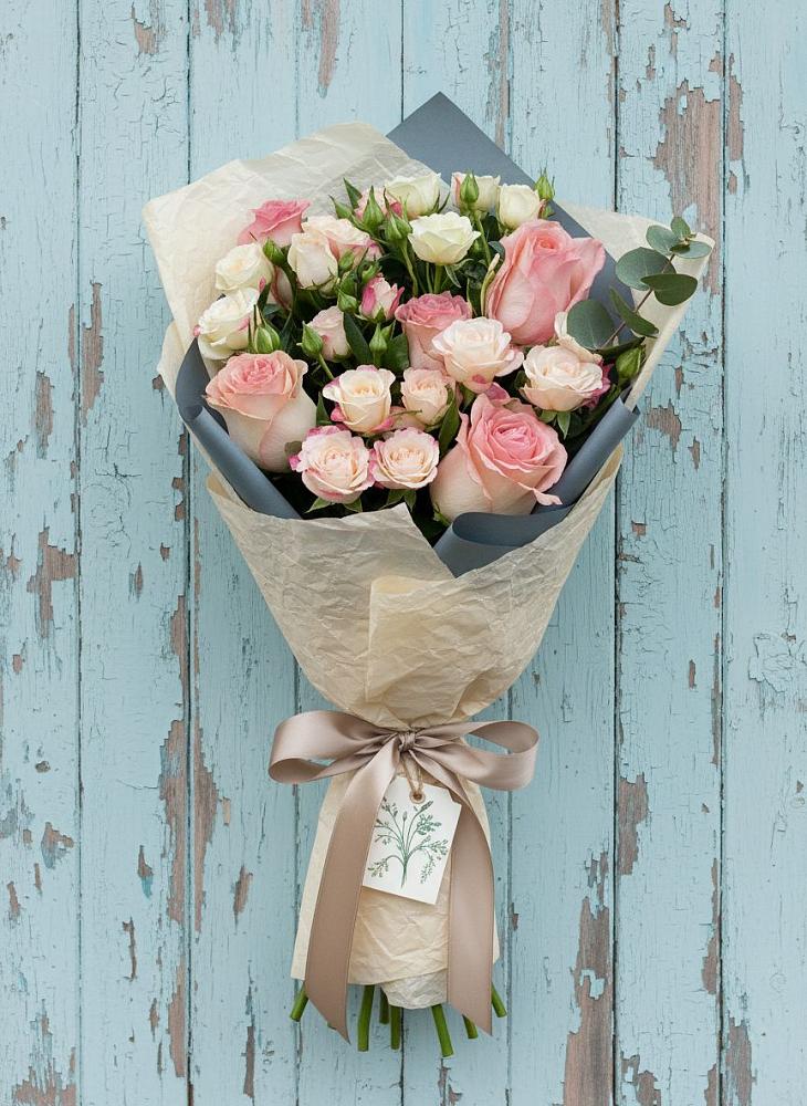 Букет цветов из: Розы в Гжель