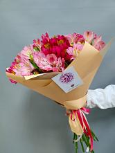 Букет цветов из:  Альстромерии #REPLACE_PRED# Гжель