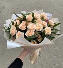 Букет Кремовые розы Латте в Гжель