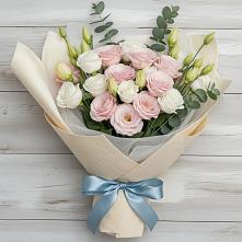 Букет цветов из:  Лизиантусы #REPLACE_PRED# Гжель