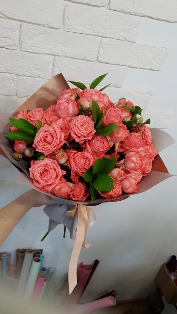 Букет цветов из: Розы в Гжель