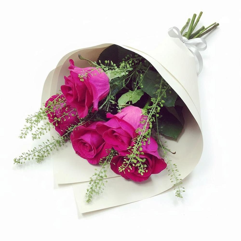 Букет цветов из: Розы в Гжель