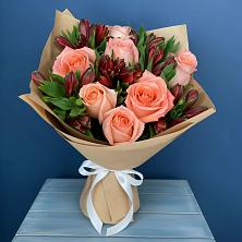 Букет цветов из:  Розы и Альстромерии в Гжель