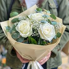 Букет цветов из:  Розы в Гжель