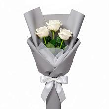 Букет 3 белые розы в Гжель
