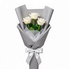 Букет 3 белые розы в Гжель