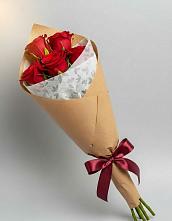 Букет цветов из:  Розы в Гжель