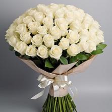 Букет 101 беля роза Белоснежка в Гжель