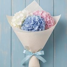Букет цветов из:  Гортензия в Гжель