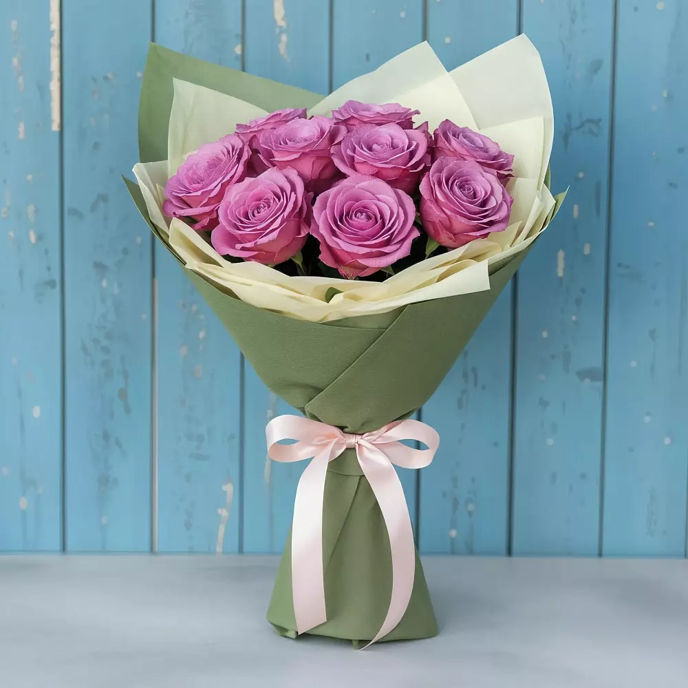 Букет Розы Фёрст Леди в Гжель