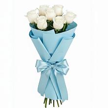 Букет 7 белых роз Проуд в Гжель