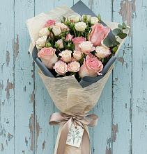 Букет цветов из:  Розы в Гжель