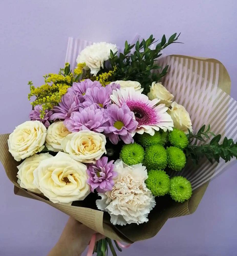 Букет цветов из: Хризантемы, Розы, Гвоздики и Герберы в Гжель