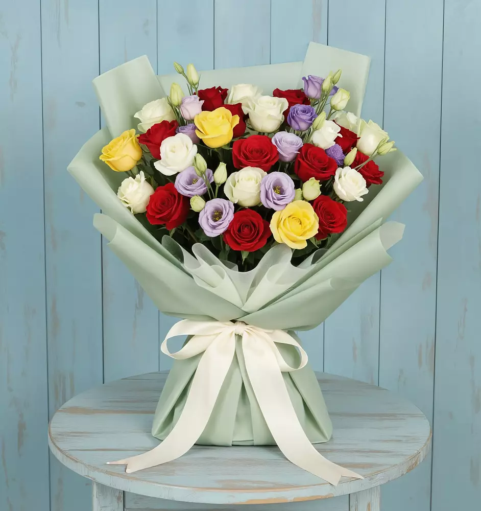 Букет цветов из: Розы в Гжель