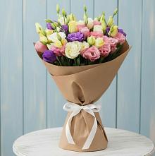 Букет цветов из:  Лизиантусы в Гжель