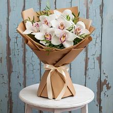 Букет цветов из:  Орхидеи и Розы #REPLACE_PRED# Гжель